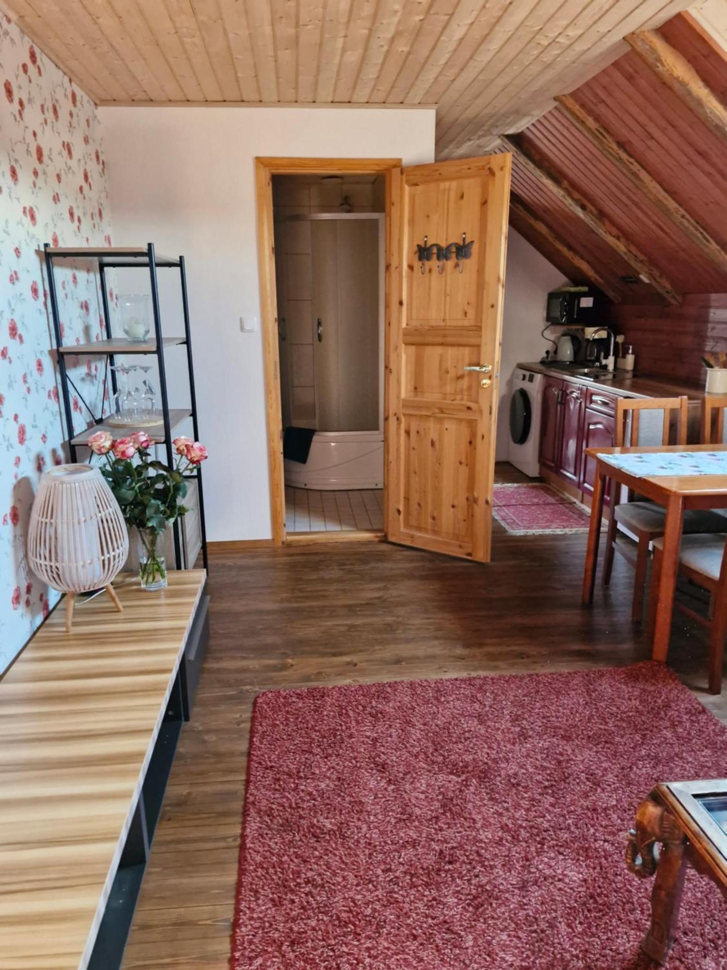 Suur-Sadama Apartment Kuressaare Bagian luar foto